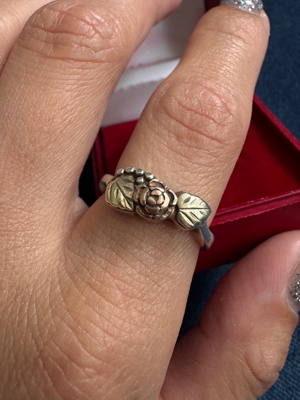 Vintage Black Hills sterling and 10k Gold Rose leaves statement Ring size 7